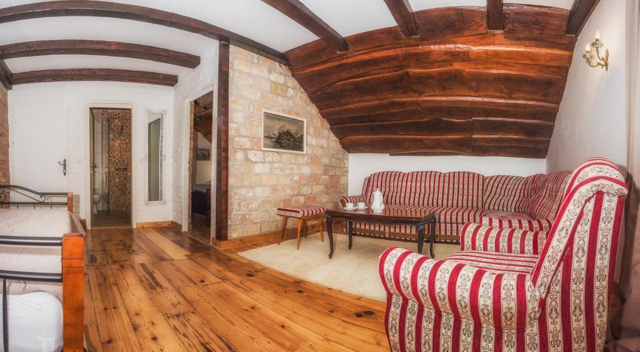 Tri Mudraca Inn Karanac Room photo